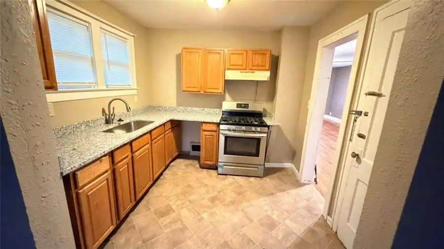 428 S Kentucky Avenue, Independence, MO 64053 - #2