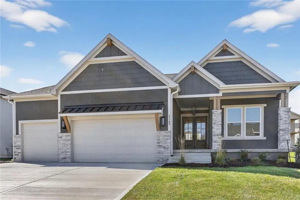 17186 S Laurelwood Street, Olathe, KS 66062 - #1