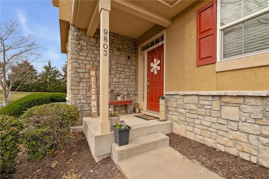 9803 Nieman Place, Overland Park, KS 66214 - #2