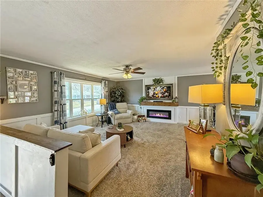 117 S Grand Avenue, Maryville, MO 64468 - #3