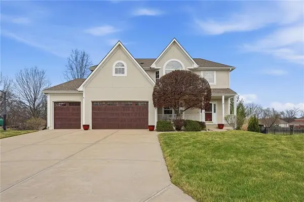 1256 SW Summit Crossing Circle, Lee's Summit, MO 64081