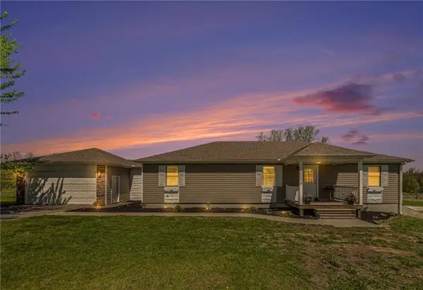 9670 NW Dawn Lane, Gower, MO 64454