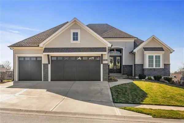 5765 NW Barn Hill Road, Parkville, MO 64152