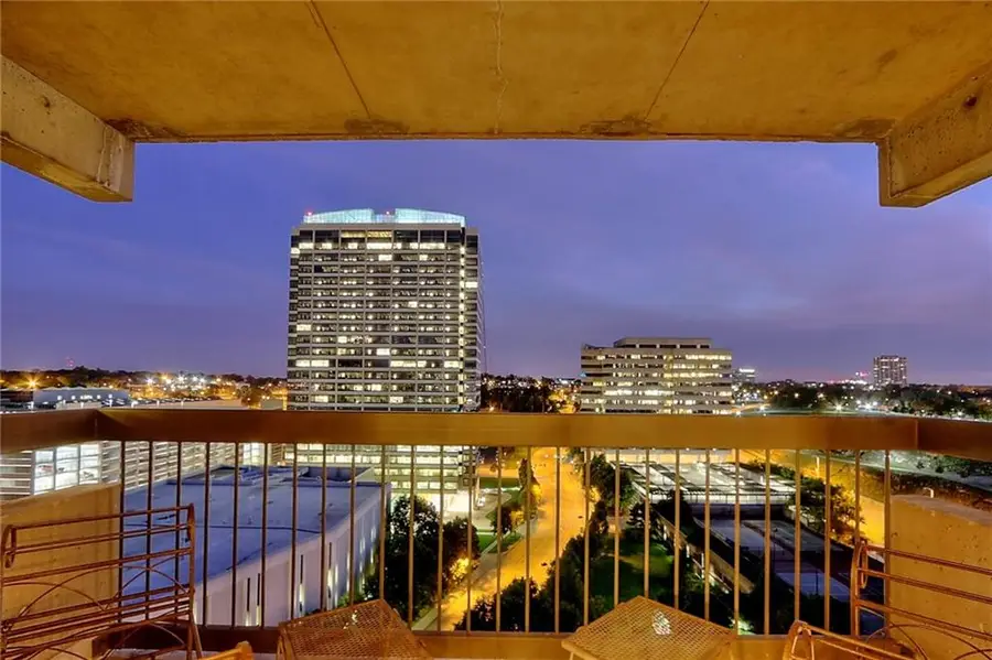 2510 Grand Boulevard #2301, Kansas City, MO 64108 - #2