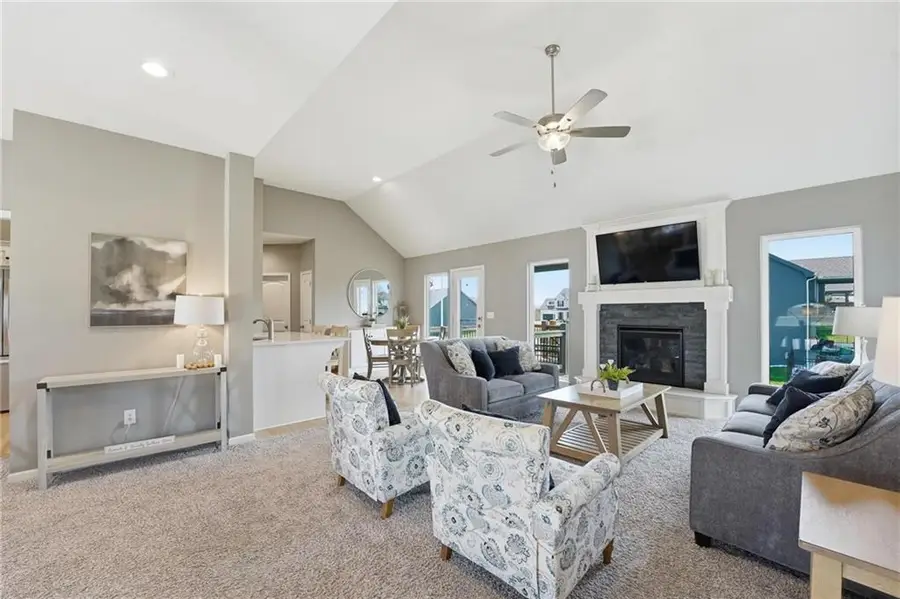 10202 N Quincy Avenue, Kansas City, MO 64156 - #3