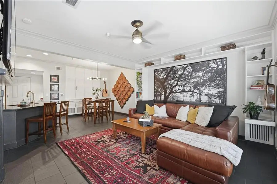 11624 Tomahawk Creek Parkway #D, Leawood, KS 66211 - #2