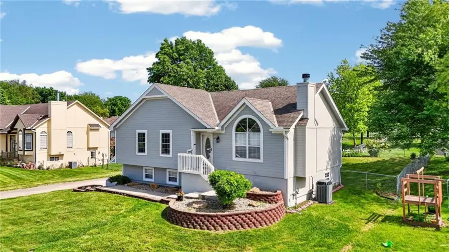 605 Oak Drive, Raymore, MO 64083 - #2
