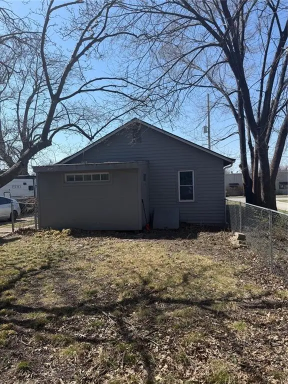 220 S Church Street, Olathe, KS 66061 - #2