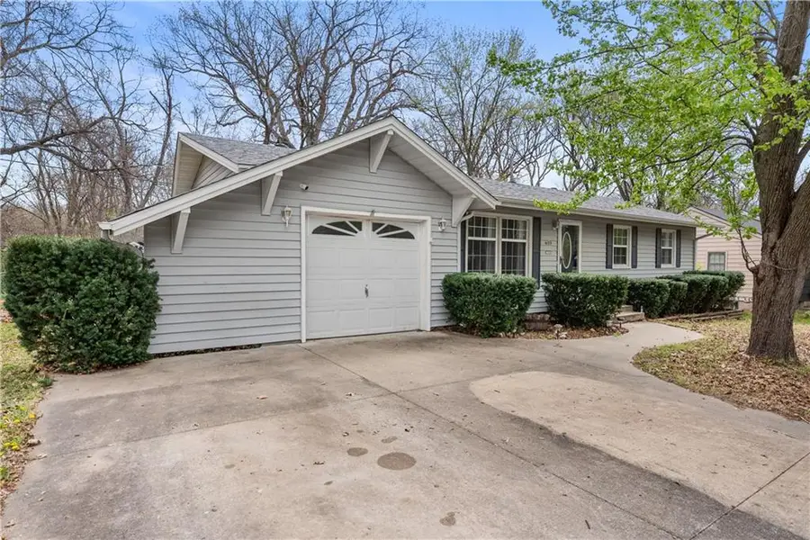 409 Wilshire Boulevard, Liberty, MO 64068 - #2