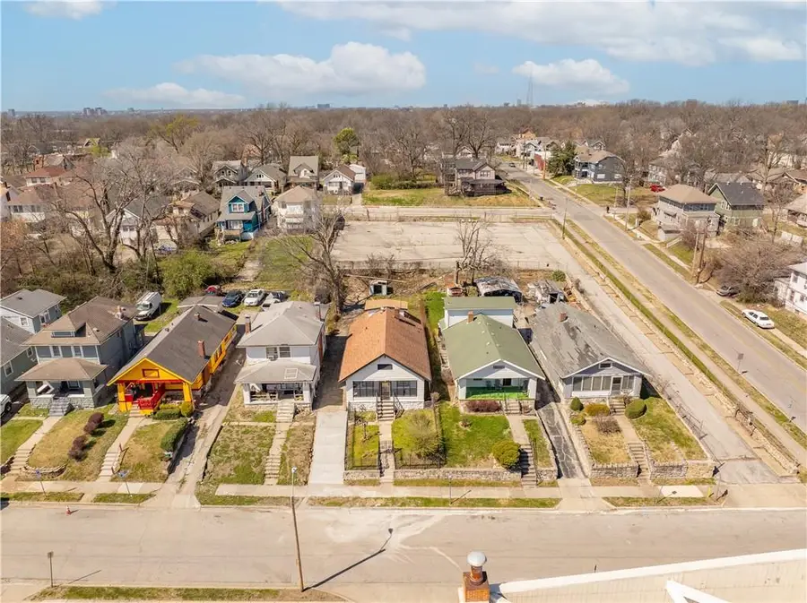 3506 Askew Avenue, Kansas City, MO 64128 - #2