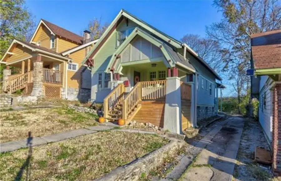2024 E 48th Terrace, Kansas City, MO 64130 - #2