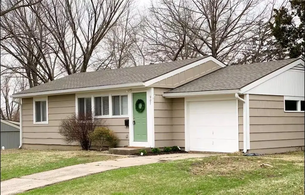 907 NE 61st Terrace, Kansas City, MO 64118 - #1