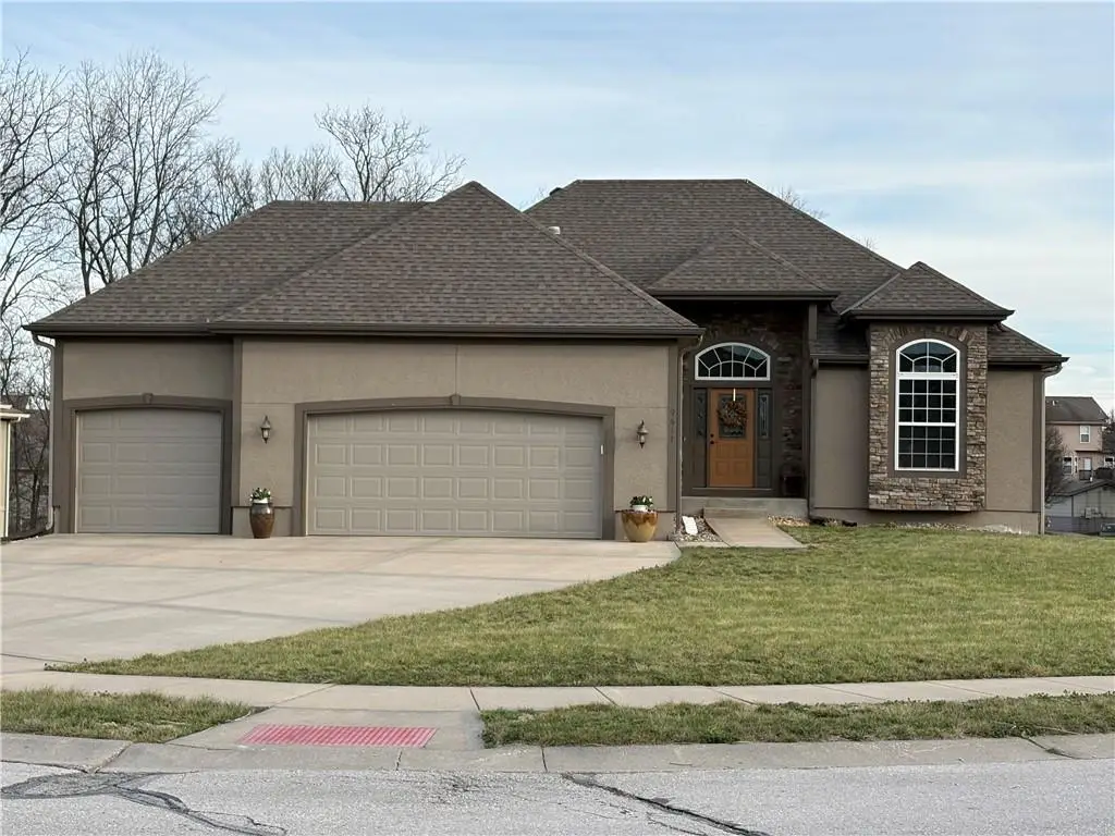 9617 N Adrian Avenue, Kansas City, MO 64154 - #1