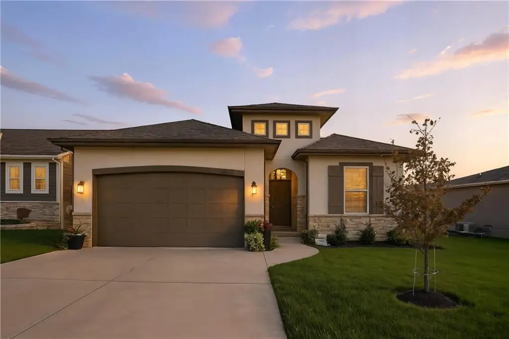 20916 W 190th Place, Spring Hill, KS 66083 - #1