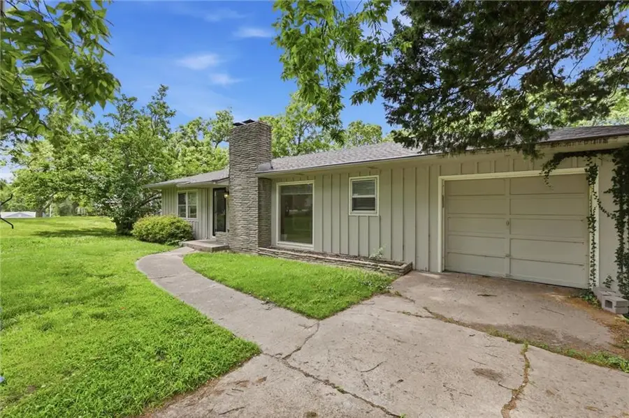 7216 Coronado Street, Kansas City, MO 64152 - #3