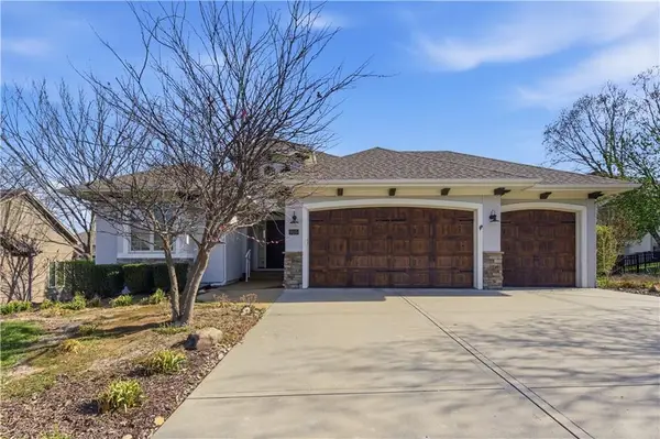 9425 N Spruce Court, Kansas City, MO 64156