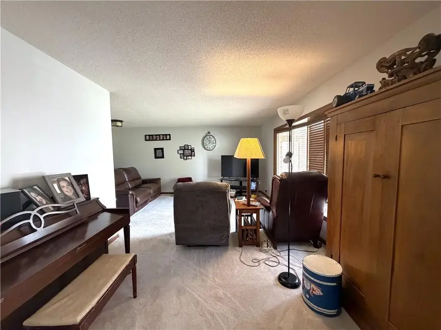 805 Fairlane Drive, Chillicothe, MO 64601 - #3