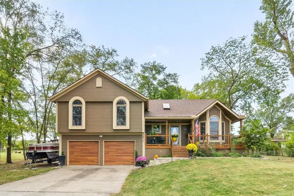 8910 Lexington Avenue, De Soto, KS 66018 - #1