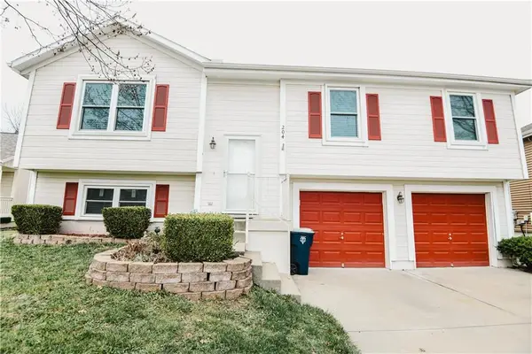 204 NW 114th Terrace, Kansas City, MO 64155
