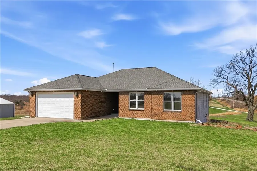 17980 Lakewood Drive, Platte City, MO 64079 - #2