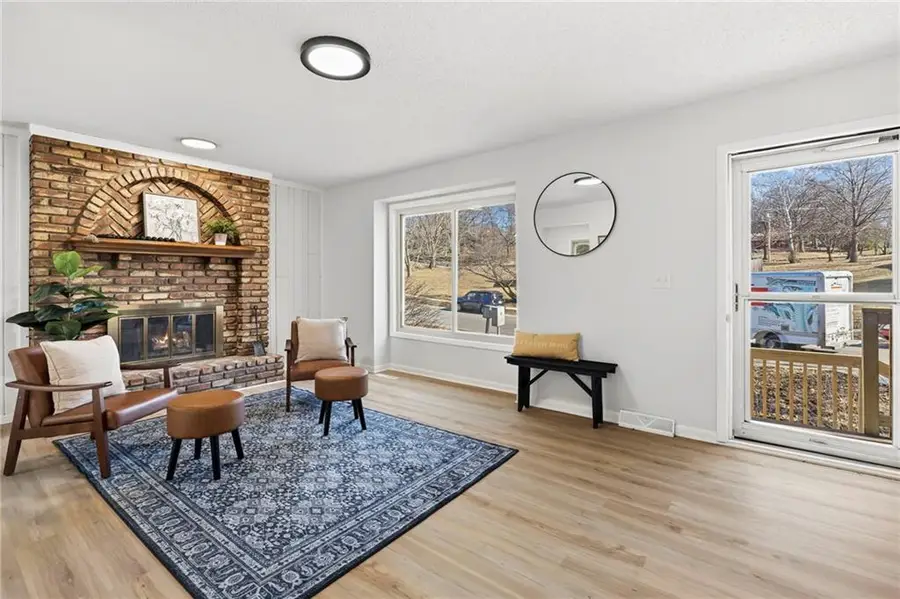 11912 W 49th Street, Shawnee, KS 66216 - #2