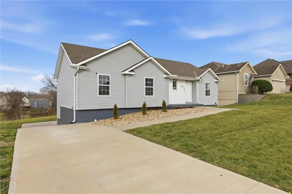 1219 Cherry Street, Warrensburg, MO 64093 - #1