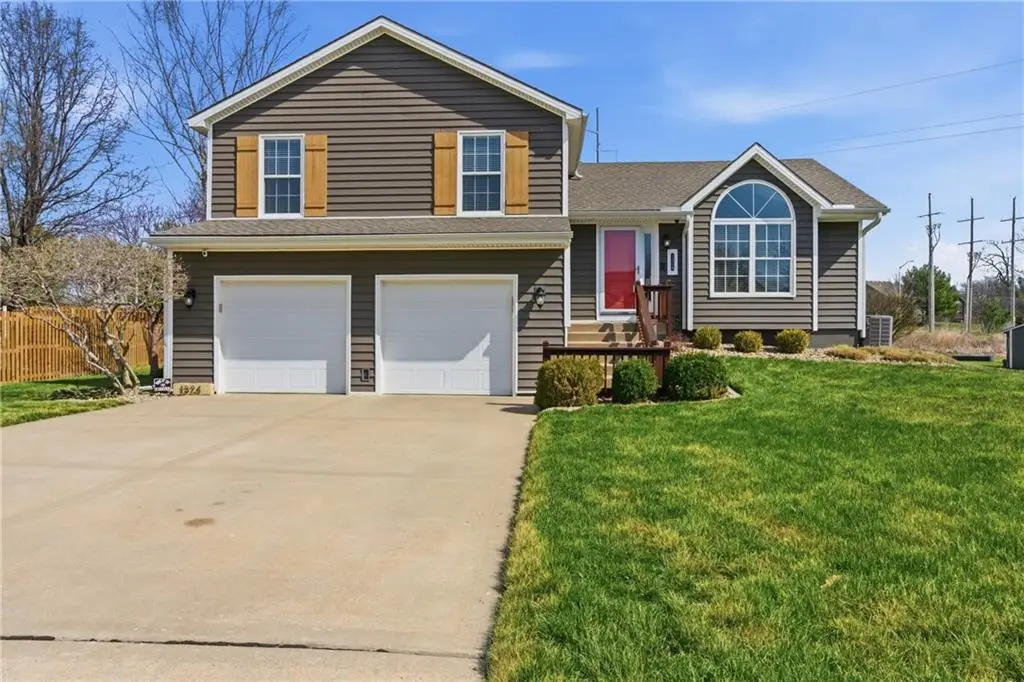 1324 NE 105th Terrace, Kansas City, MO 64155 - #1