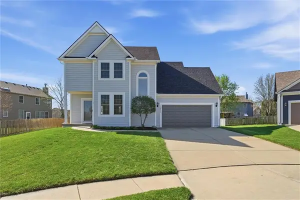 13823 W 154th Terrace, Olathe, KS 66062