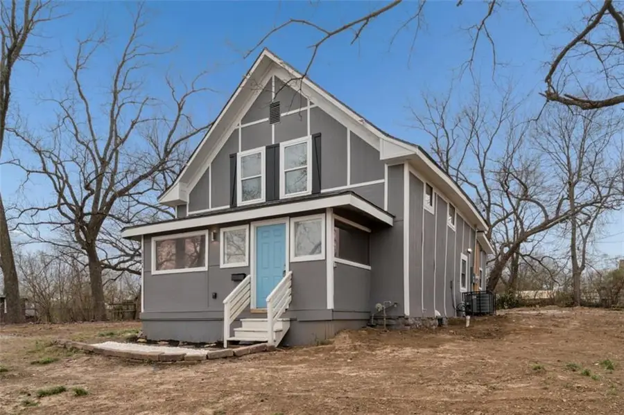 6024 Elmwood Avenue, Kansas City, MO 64130 - #3