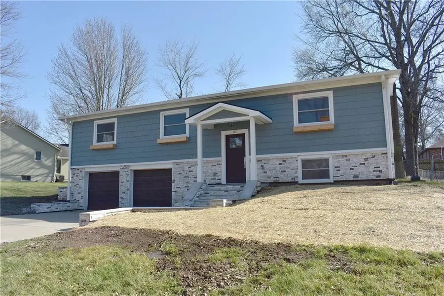 113 Overhill Drive, Paola, KS 66071 - #2