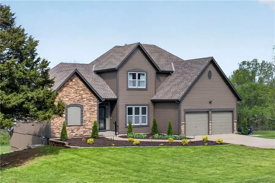 30305 W 84th Terrace, De Soto, KS 66018 - #2