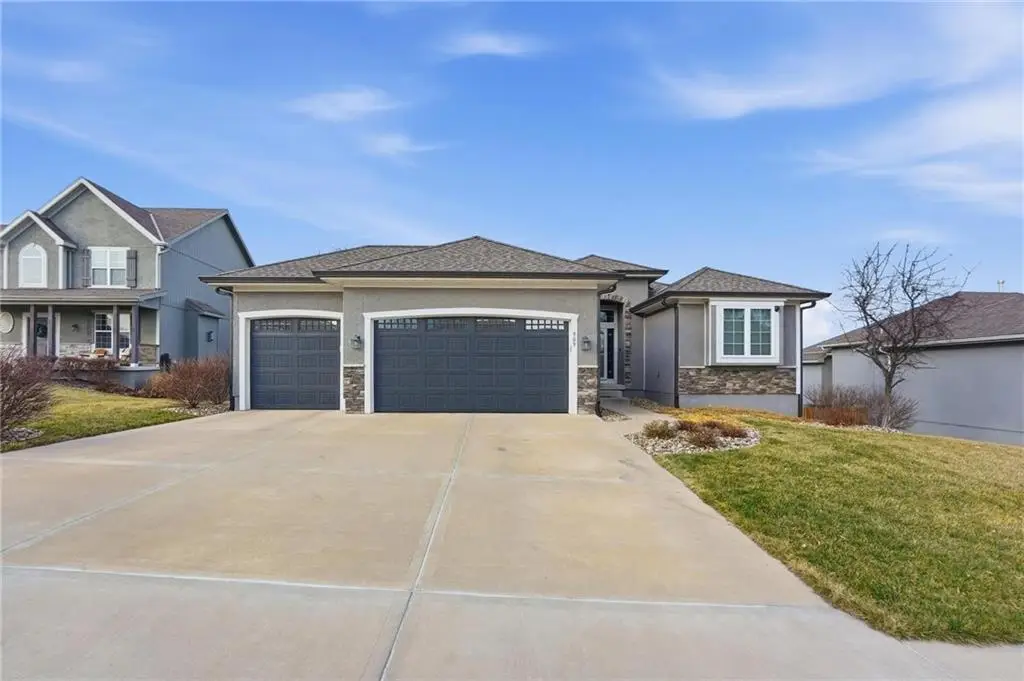 909 SE Forest Ridge Court, Blue Springs, MO 64014 - #1