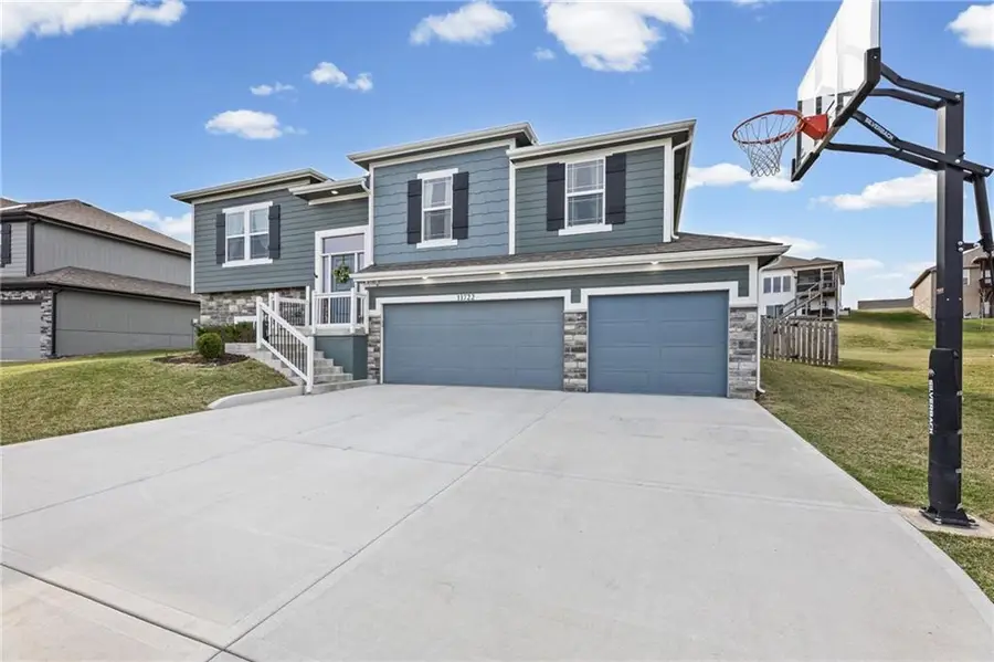 11722 N Manning Avenue, Kansas City, MO 64157 - #3