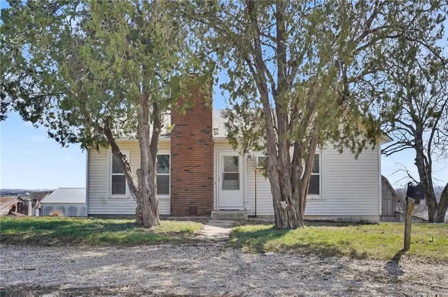 451 N 200 Road, Overbrook, KS 66524 - #2