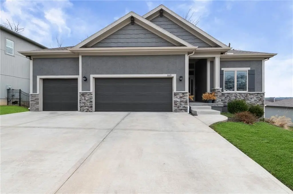 1605 NW 59th Street, Kansas City, MO 64118 - #1