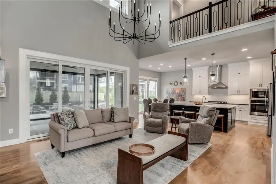 9750 Mcintosh Court, Parkville, MO 64152 - #3