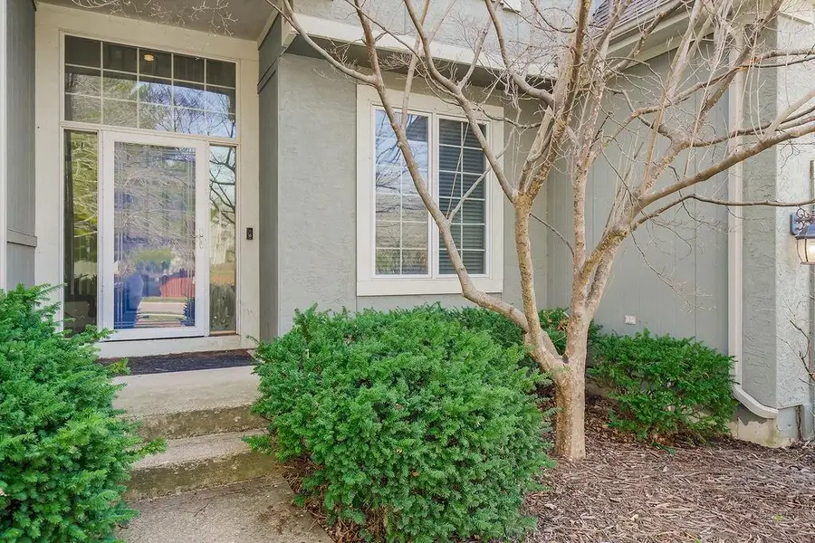 21605 W 60th Terrace, Shawnee, KS 66218 - #2