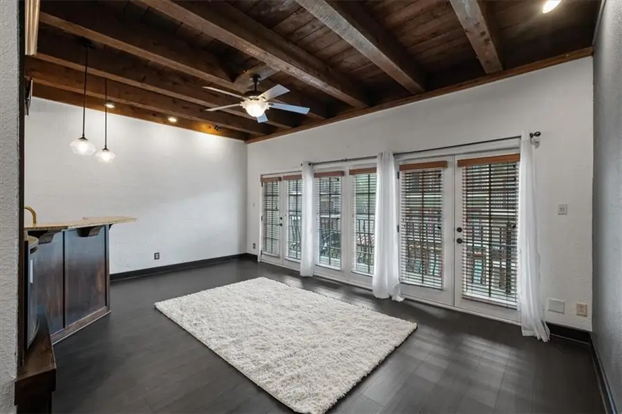 1111 W 46th Street #22, Kansas City, MO 64112 - #3