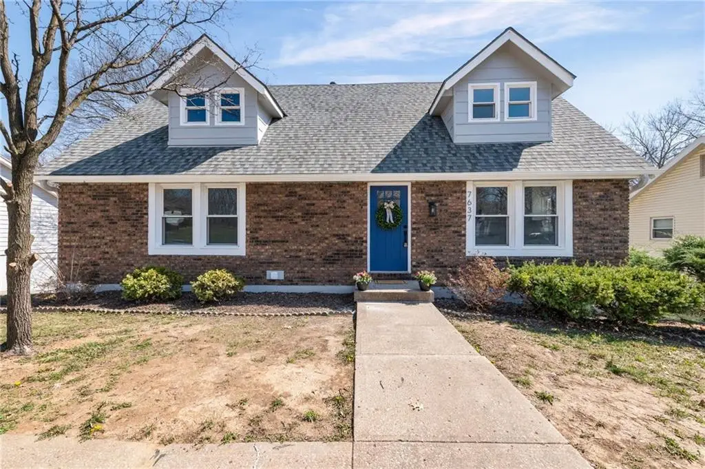 7637 N Stoddard Avenue, Kansas City, MO 64152 - #1