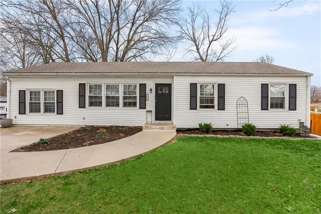 5113 N Wayne Avenue, Kansas City, MO 64118 - #1