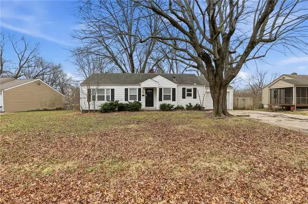 9609 E 68th Street, Raytown, MO 64133