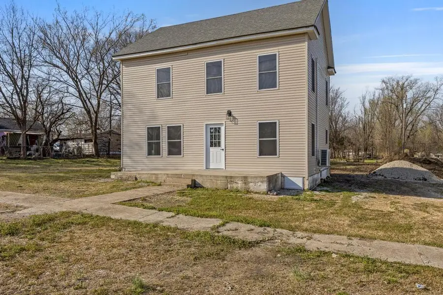 1219 E Pine Street, Fort Scott, KS 66701 - #2