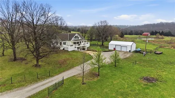 36903 E Church Road, Oak Grove, MO 64075