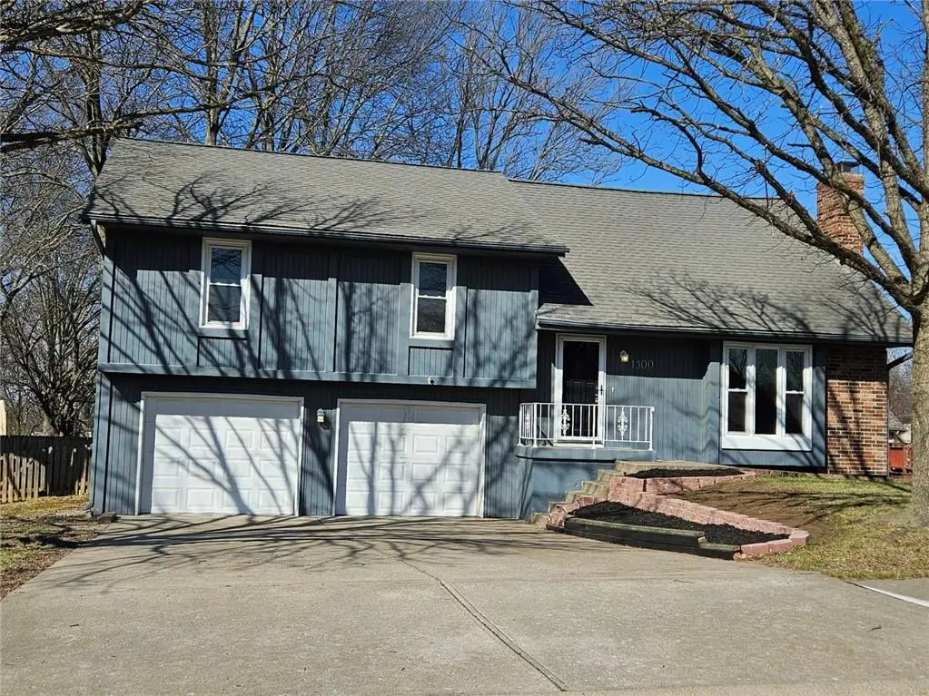 1300 NE 80th Street, Kansas City, MO 64118 - #1