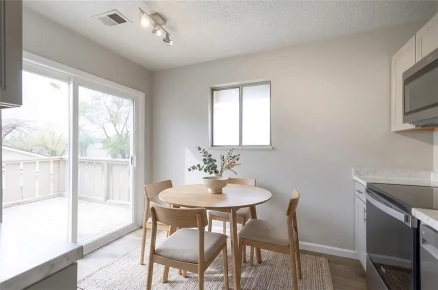 6014 E 127th Street, Grandview, MO 64030 - #3