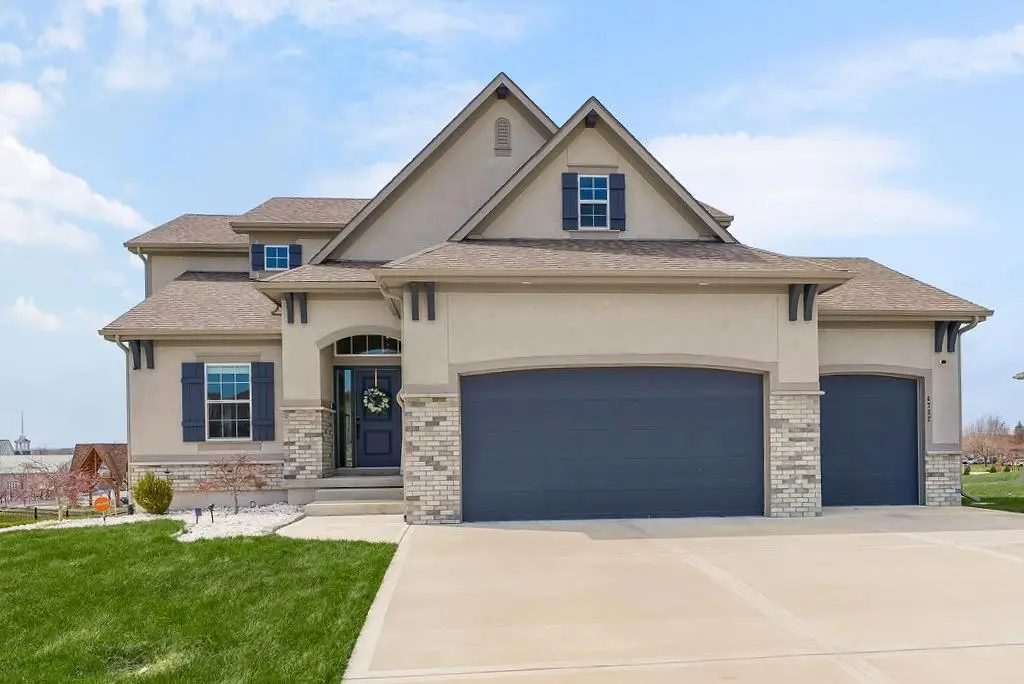 4732 Jamestown Drive, Lees Summit, MO 64064 - #1
