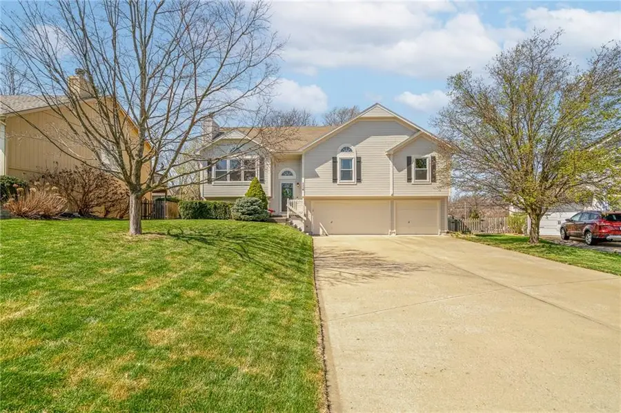 1116 NE Woodbury Court, Lees Summit, MO 64086 - #2