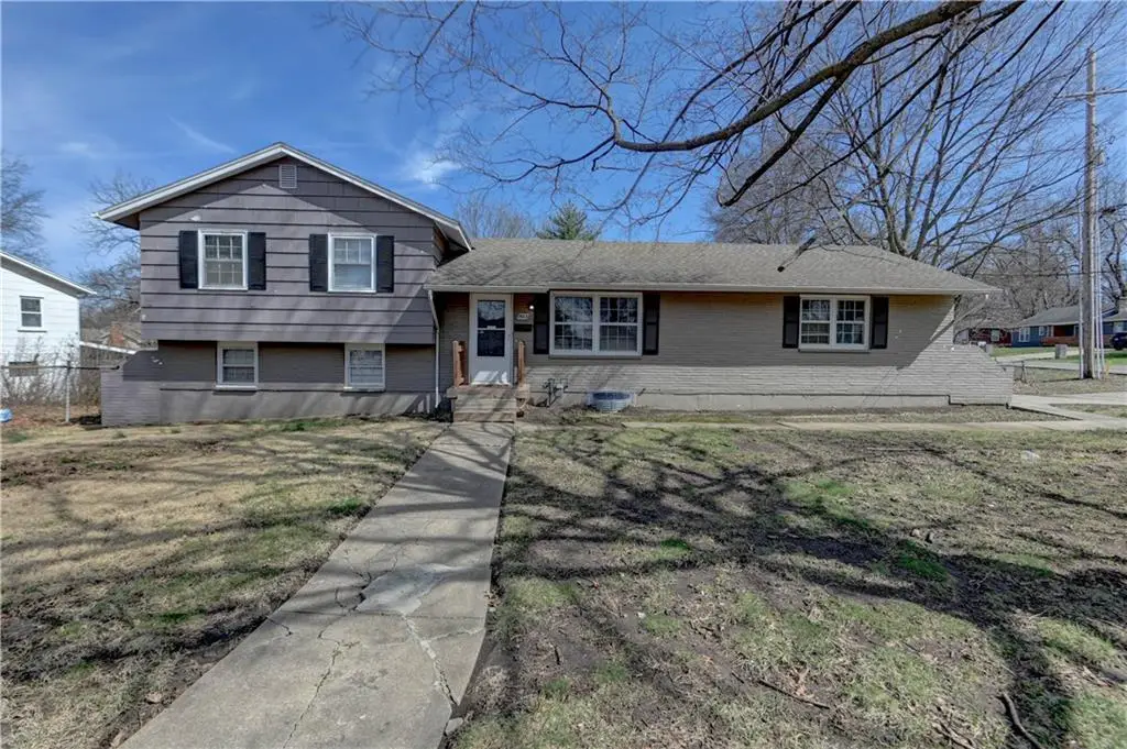 7423 Harris Avenue, Raytown, MO 64133 - #1
