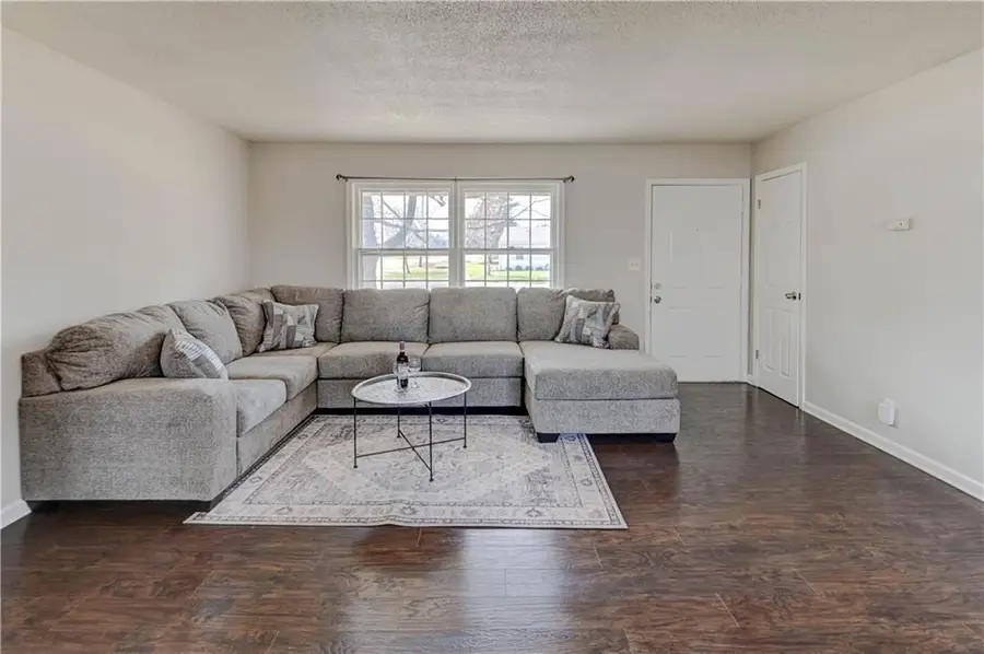 7423 Harris Avenue, Raytown, MO 64133 - #3