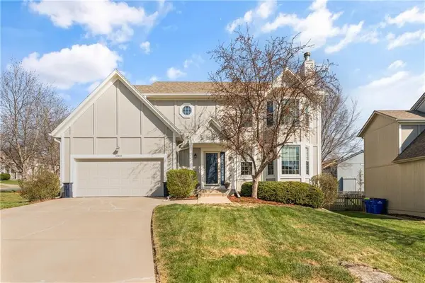 21610 W 49th Street, Shawnee, KS 66226